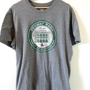 Fenway Park 47 graphic T-shirt size XL unisex